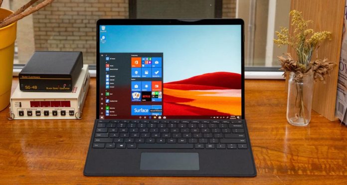 Surface-Pro-with-Windows-10-696x371-1