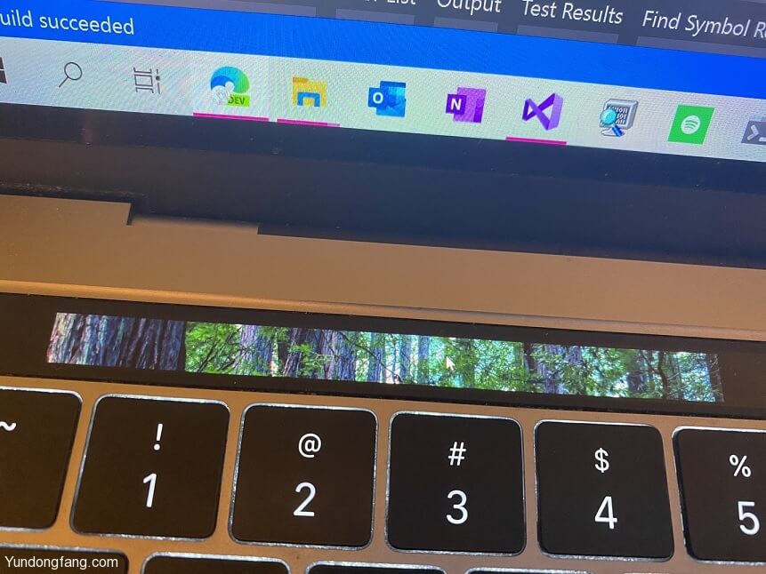 MacBook Pro Touch Bar可用作Windows 10的``显示器''
