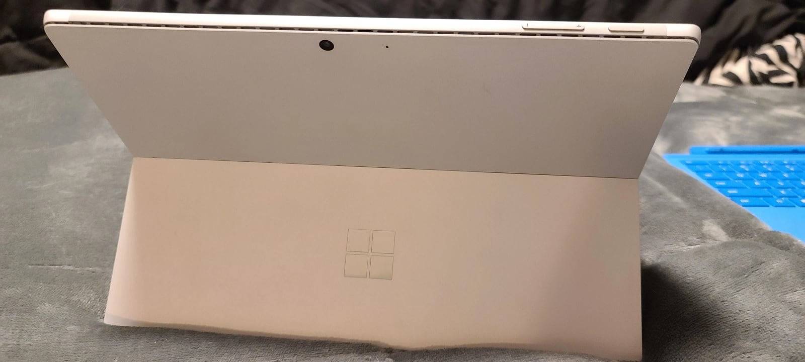 Surface Pro 8原型再次泄漏，但没有新设计