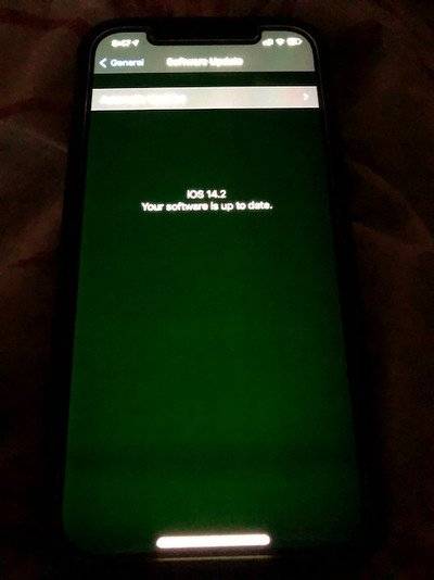 iphone-12-green-glow