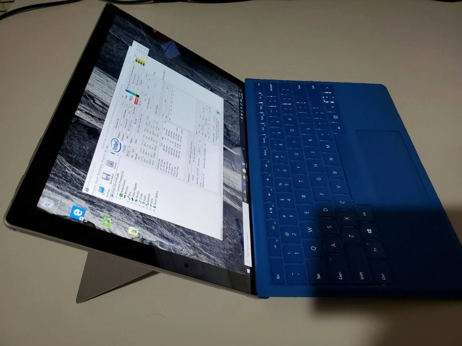微软可能会升级基本的Surface Pro 8规格