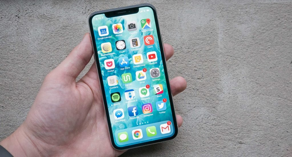 some-analyst-said-not-all-2019-iphone-have-oled-display_00-1024x552-1