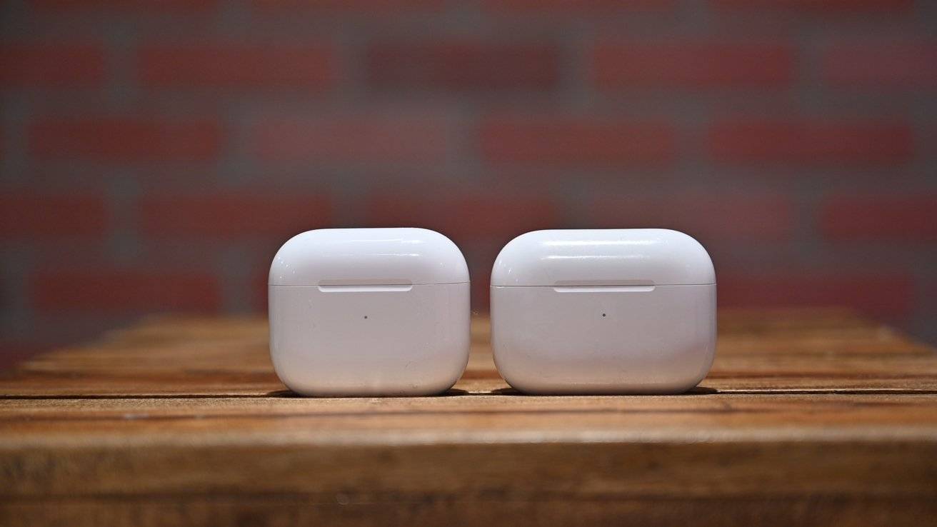 45459-88534-AIrPods-3-and-AirPods-Pro-Cases-Closed-xl