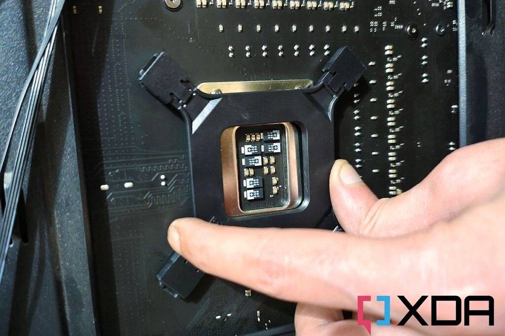 How-to-install-a-cpu-cooler-1-1024x683-1