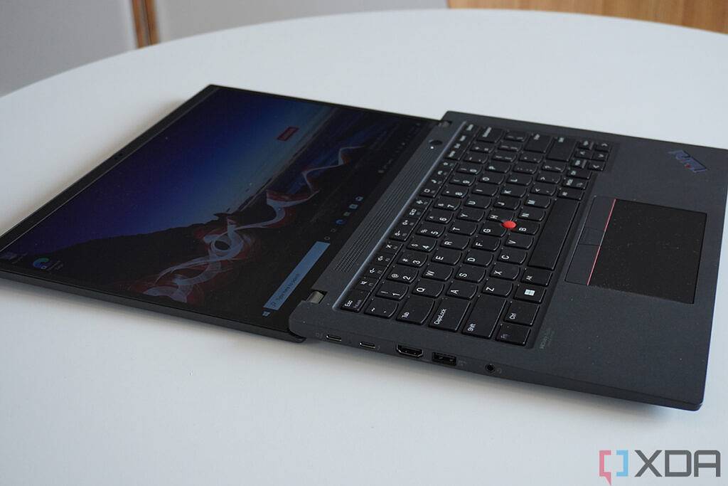 Lenovo-ThinkPad-T14s-Gen-3-1-1024x683-1
