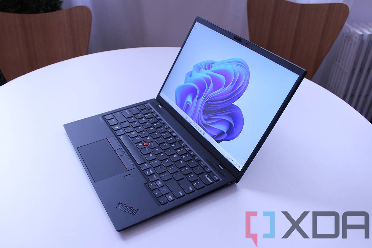 Lenovo-ThinkPad-X1-Nano-Gen-3-1