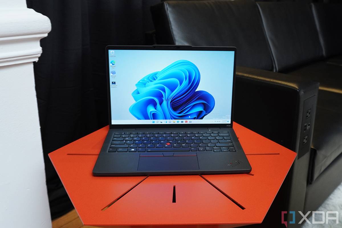 Lenovo-ThinkPad-X13s-11