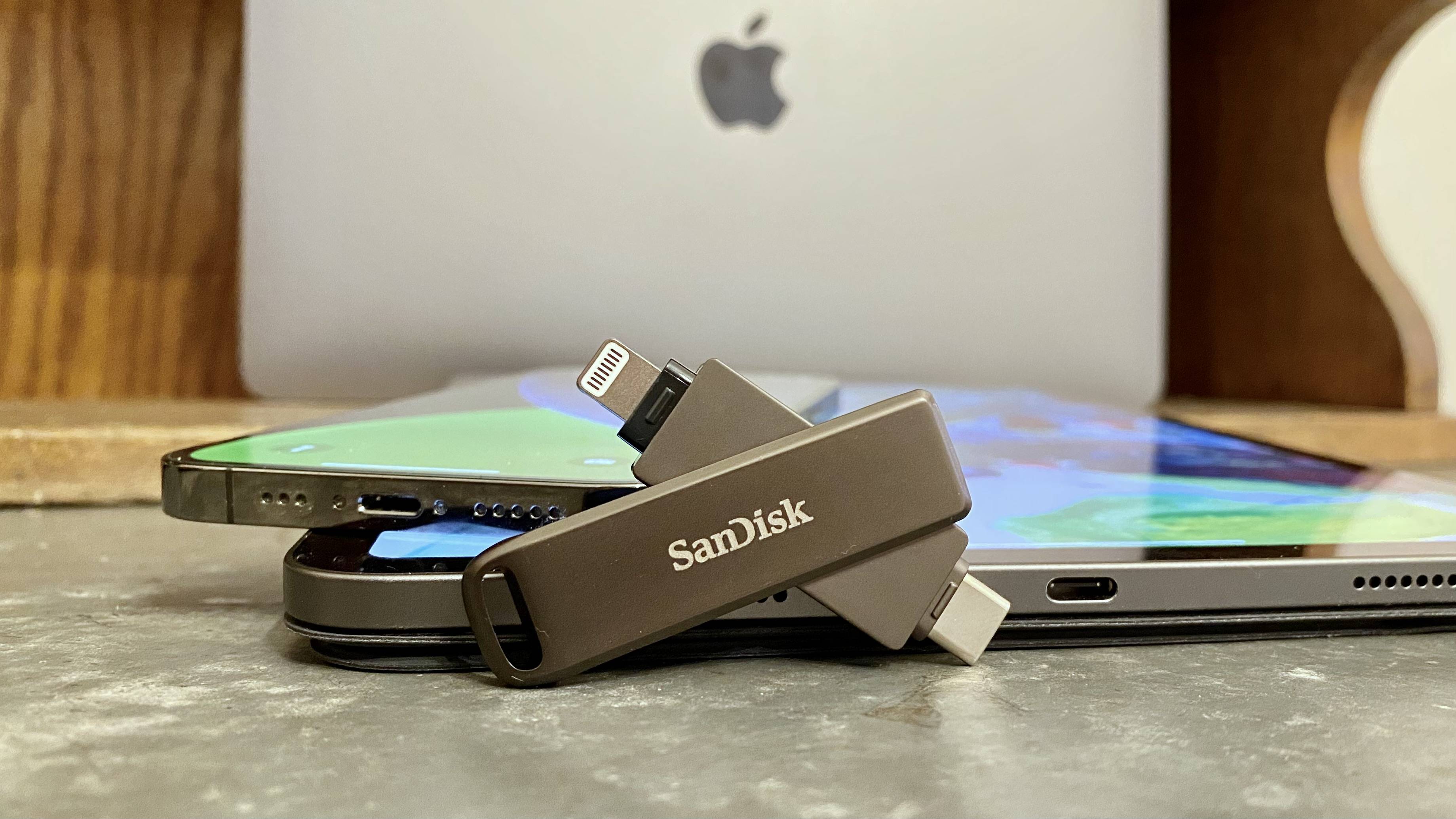 sandisk-dual-lightning-usb-c-flash-drive