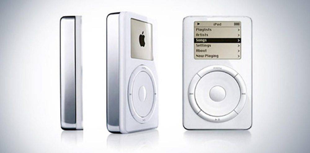 First-iPod-2001
