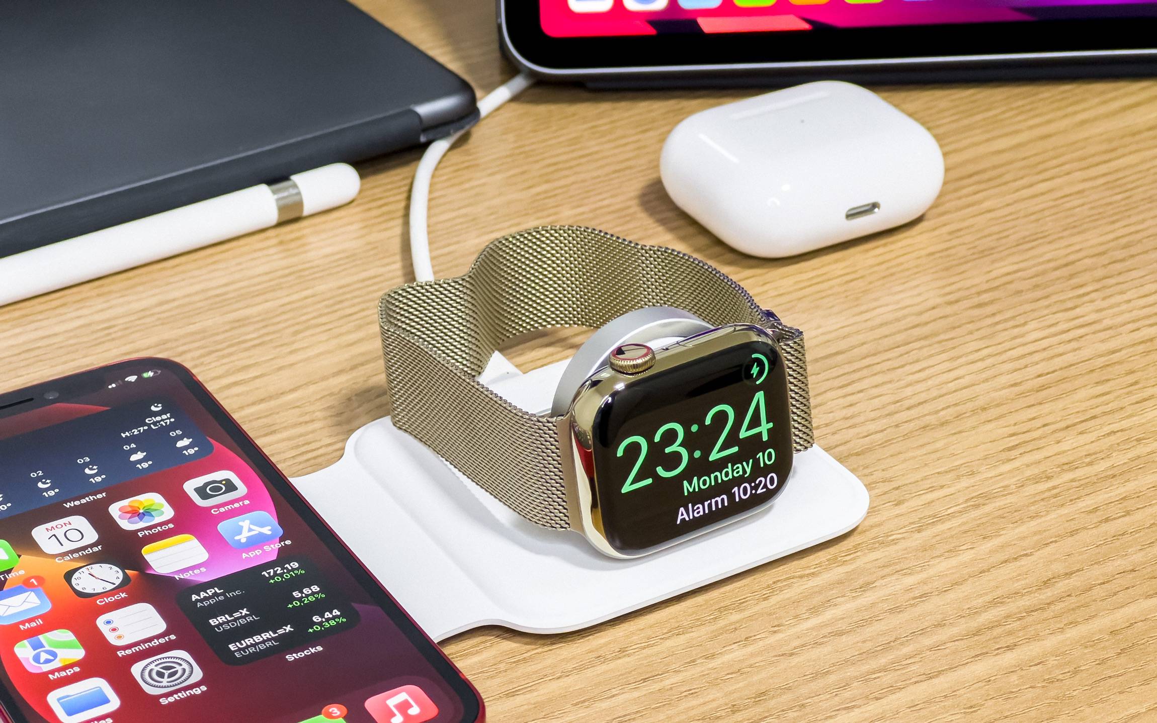 Apple-Watch-charging-battery
