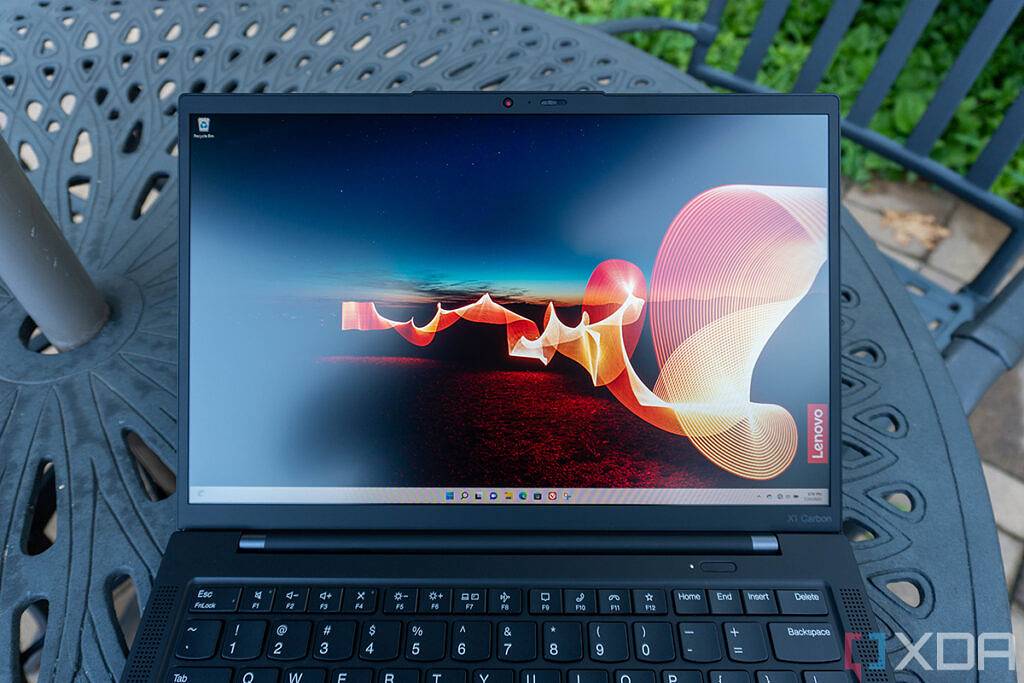 Lenovo-ThinkPad-X1-Carbon-11-1024x683-1