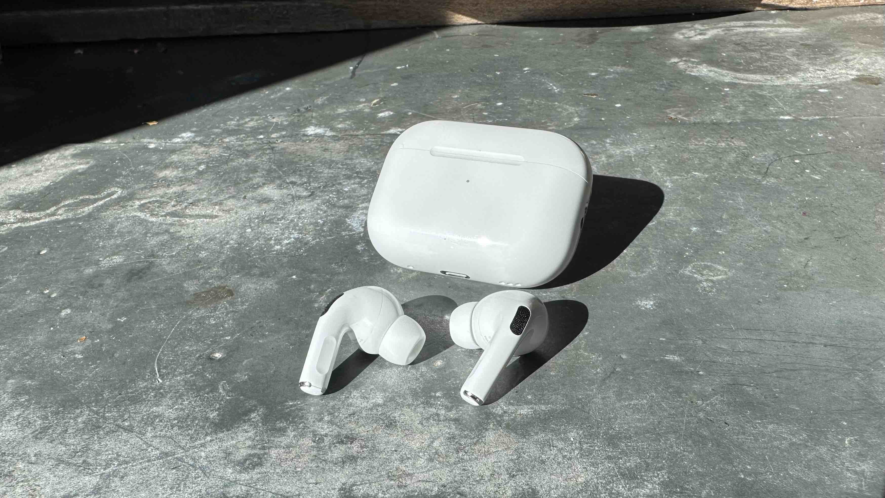 how-to-change-airpods-pro-volume-swipe-control