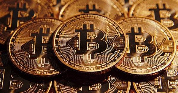 bitcoin-usd-10000_00