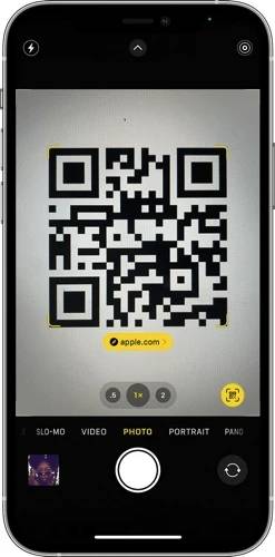 scan-QR-code-iPhone-1.webp