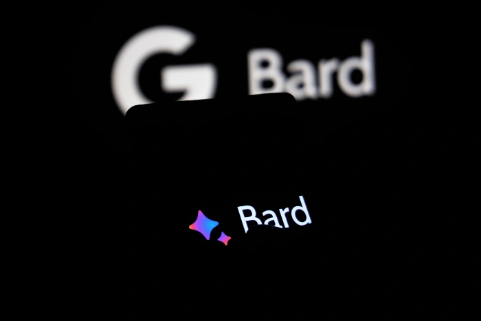 Google-Bard-iPhone.webp