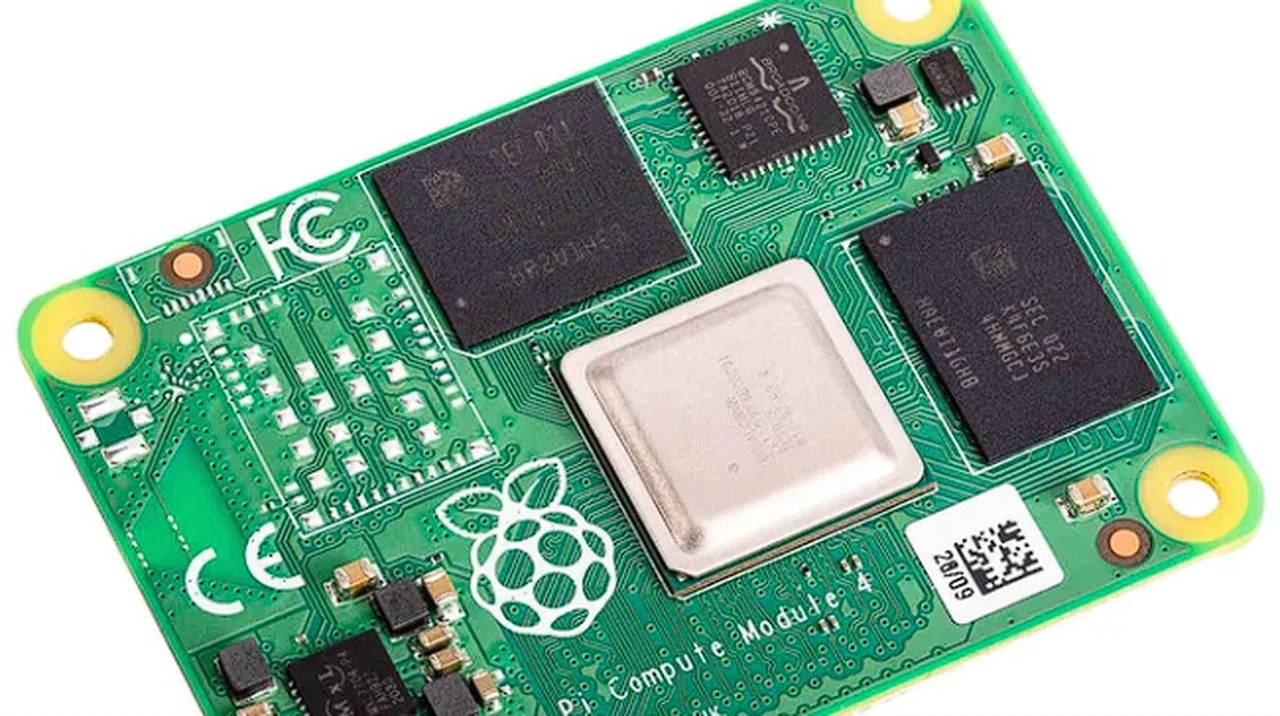 Raspberry-Pi-Computer-Module-4-CM4-clones-and-alternatives.webp