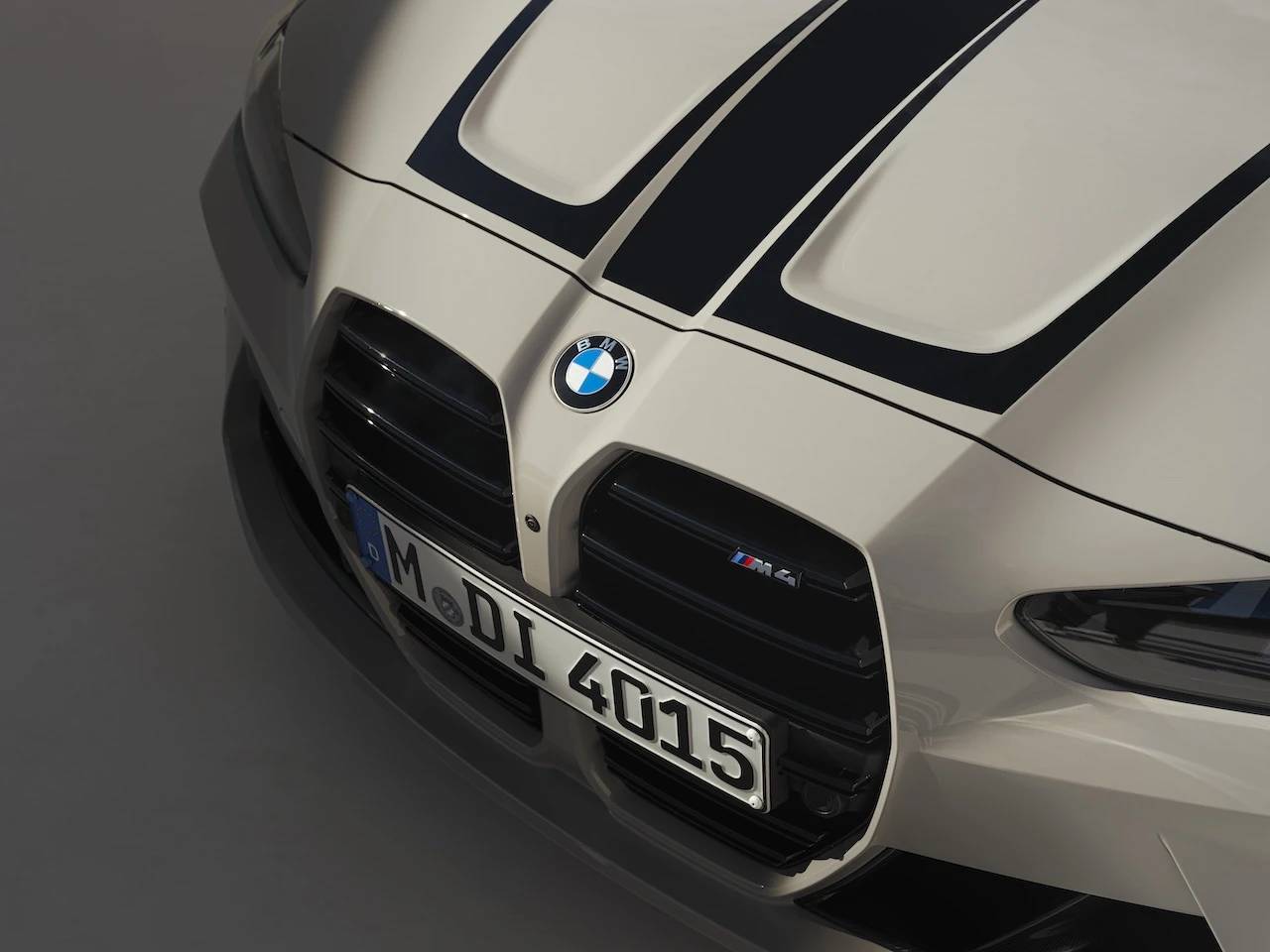 BMW-M4-Coupe-1.webp